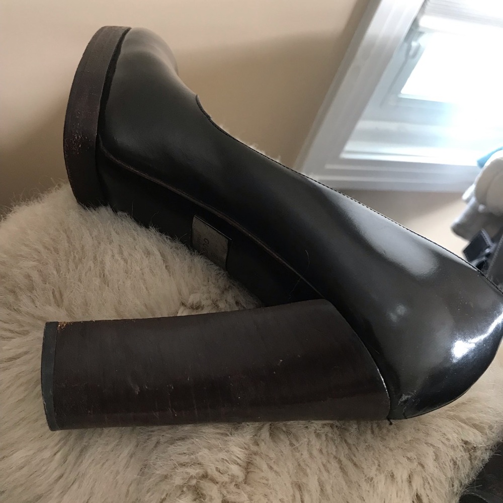 Authentic Gucci shoes - Picture 6 of 7